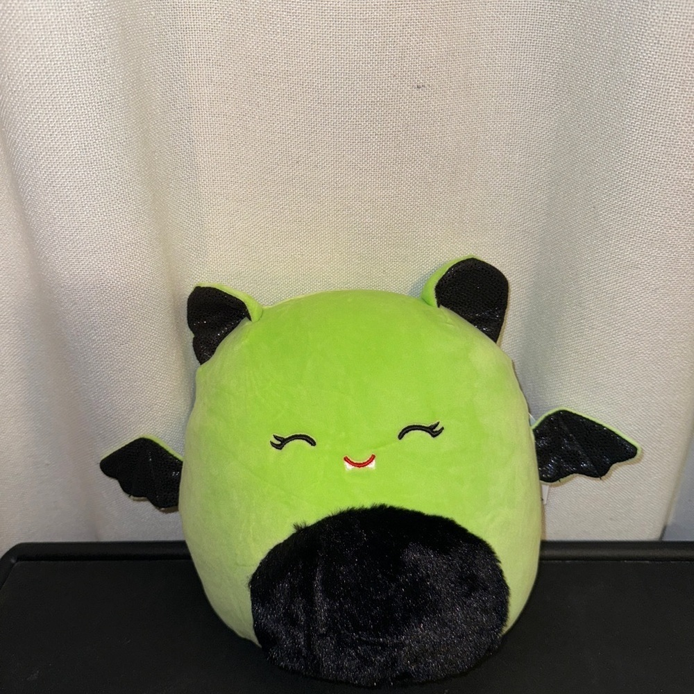 Leap Bat Squishmallow NWT